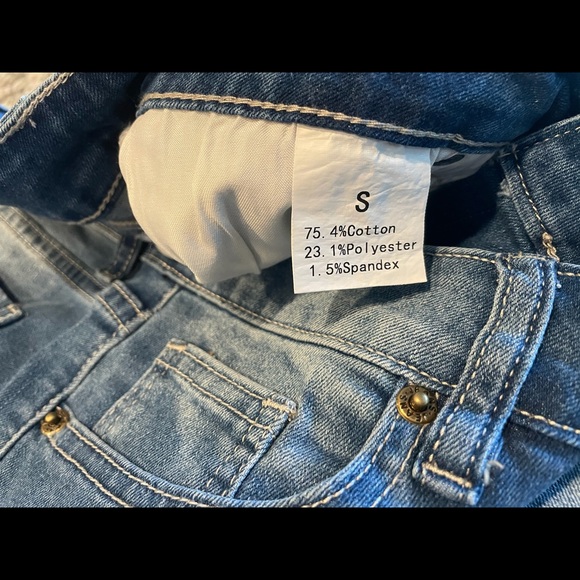 🔥New🔥 Destroyed Skinny Fit Jeans - Picture 5 of 6
